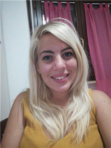 Docente di italiano impartisce ripetizioni private