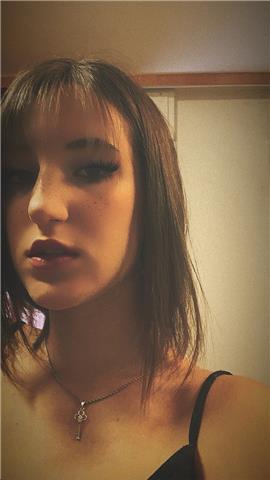 Sono una studentessa di 16 anni che frequenta l’istituto tecnico a bassano del grappa e vorrebbe aiutare le persone in matematica o in altre materie