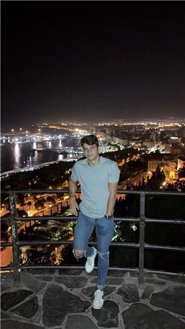 Estudiante de 3 de carrera en turismo ofrece clase de matemáticas básicas