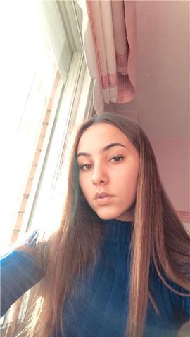 Estudiante de bachillerato ofrece clases de gramática a niños de cualquier edad