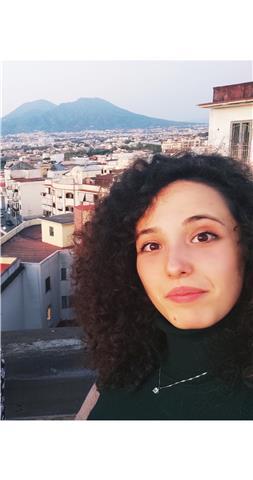 Sono una biologa iscritta all'albo, con esperienza nell'insegnamento di materie scientifiche con ultati