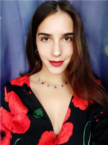 Laureanda in mediazione linguistica