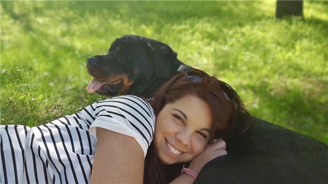 Sono una ragazza di 25 anni, di ripetizioni da circa 6/7 anni, le maggiori esperienze le ho avute con bambini e ragazzi delle elementari e delle medie. 
Spesso ho seguito i miei allievi per tutto l’anno per garantire un supporto continuativo