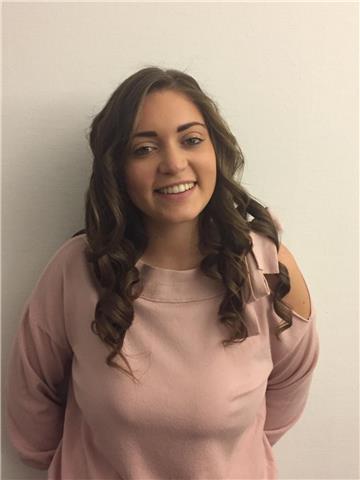 Sono una ragazza diplomata in lingue, e mi piacerebbe trasmettere le mie conoscenze in provincia di Napoli