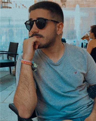 Estudiante de 2º de educación primaria en la universidad de salamanca, atento, responsable, dinámico y flexible. preferentemente alumnos de primaria y los primeros cursos de la eso