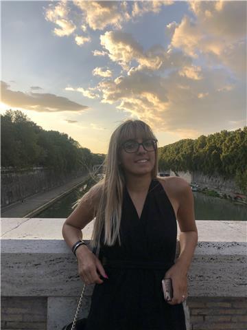 Laureanda offre ripetizioni e aiuto compiti per bambini e ragazzi fino alle scuole superiori