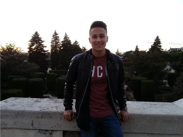 Profesor particular de matemáticas y en bachillerato aplicadas a las ciencias sociales