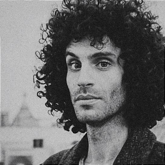 Profesor y artista audiovisual especialista en fotografía y edición