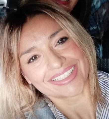 Laureata in scienze motorie , impartisce lezioni private per le classi elementari ed aiuto svolgimento Dad