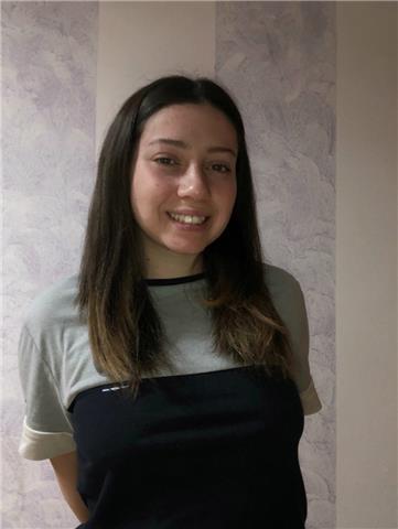 Ragazza diplomata offre ripetizioni di spagnolo, per medie e fino alla 3 liceo, a Milano