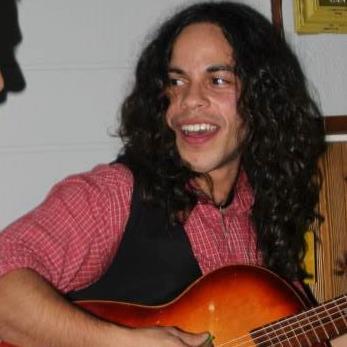 Doy clases de guitarra y canto