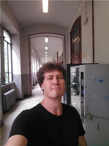 Docente con esperienza ultraquindicennale