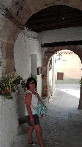 Soy profesor en biología daría clases de refuerzo para alumnos de e.s.o y primaria. también puedo dar clases de física química ,conocimiento del medio , biología , historia ,lengua y literatura. mi experiencia he trabajado dando clases particulares, y tam