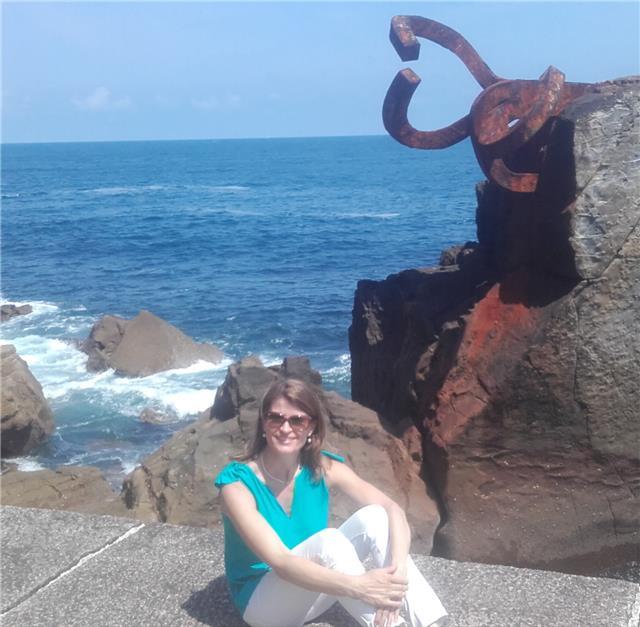 Soy farmacéutica y me gusta dedicar mi tiempo libre a enseñar