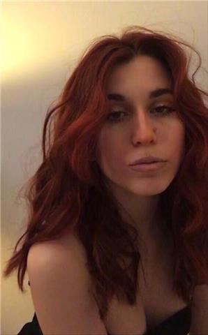 Studentessa disposta a dare ripetizioni di filosofi