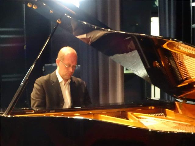 Doy clases de piano & lenguaje musical online