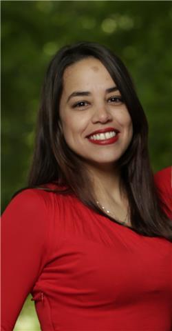 Imparto sesiones de musicoterapia a domicilio. musicoterapeuta por la universidad miguel de cervantes. licenciada en piano