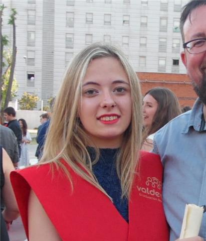 Profesora particular da clases de inglés (o otras materias a consultar) licenciada en bachillerato