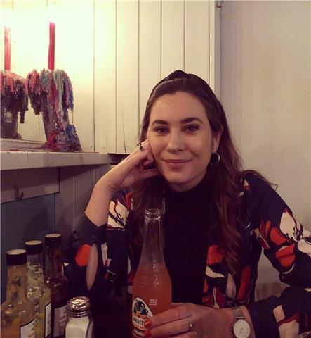 Profesora nativa con diez años de experiencia en la enseñanza de idiomas