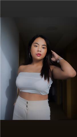 Étudiante propose des cours de mathématiques en ligne