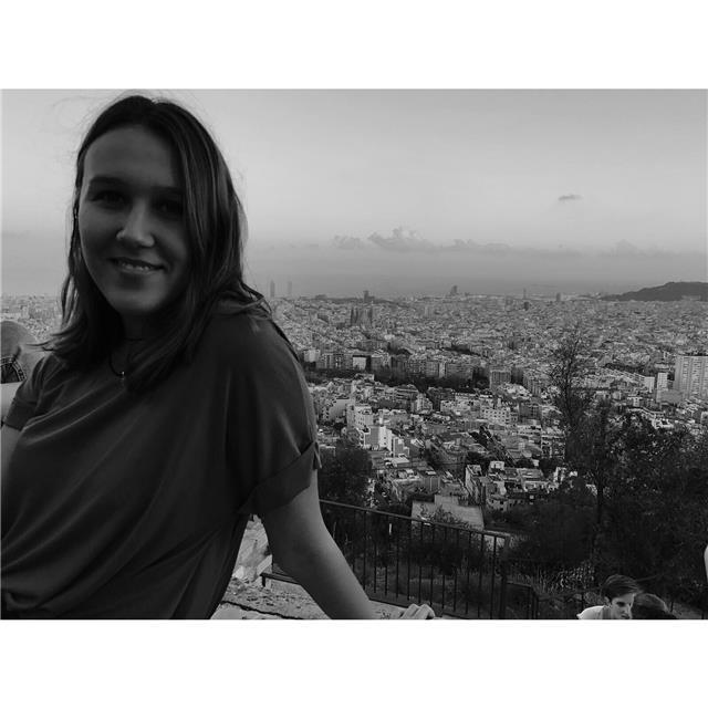 Doy clases de catalán,castellano,matemáticas,naturales... para primaria y eso