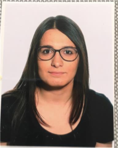 Studentessa universitaria di chimica e tecnologia farmaceutica