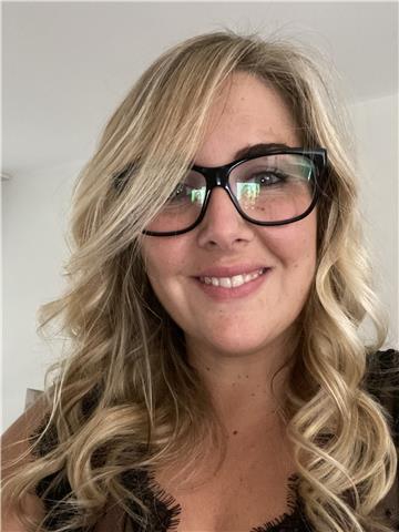 Laureata in legge offre ripetizioni in materie umanistiche per ragazzi di medie e superiori