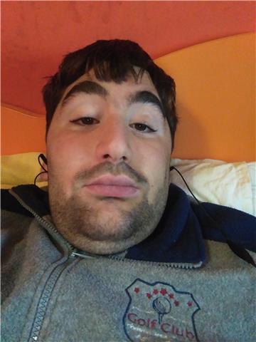 Diplomato in lingue impartisce ripetizioni e lezioni di inglese