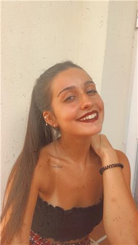 Muy clara y exacta con mis explicaciones. suelo dar clases en verano a chicos de mi pueblo