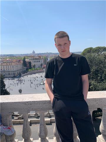Es. Insegnante di lingue straniere