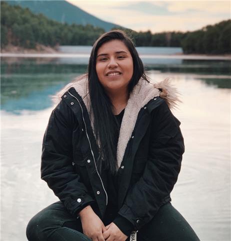 Doy clases de refuerzo para niños y niñas de infantil y primaria. también de inglés, para que los niños aprendan de una manera divertida!