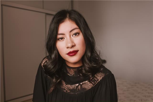 Profesora de inglés que ha vivido en inglaterra