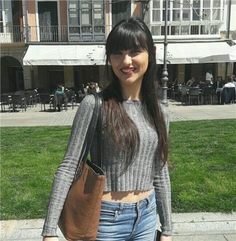 Soy una universitaria que doy clases a estudiantes de la eso y bachiller (preparación de la prueba de ebau )a buen precio y con buenos resultados