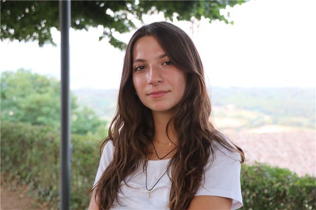 Diplomata liceo scientifico offre ripetizioni di storia, italiano, scienze
