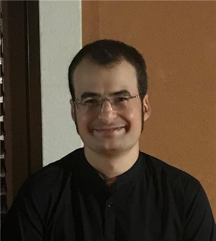 Laureando in lettere, appassionato e motivato all'insegnamento. sono disponibile a insegnare diverse materie umanistiche come storia, letteratura italiana e inglese, latino, greco, geografia e filosofia