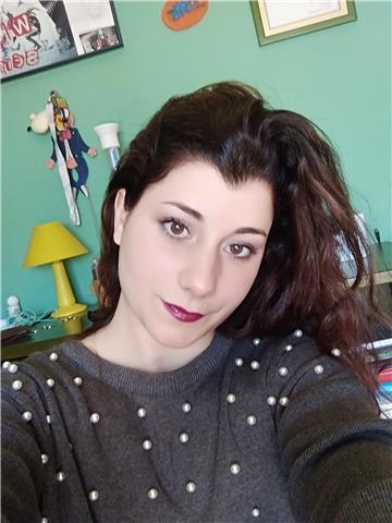 Doy clases particulares económicas tanto de nivel educativo de primaria, secundaria como de bachillerato de sociales y humanidades (latín y griego)