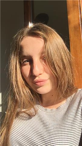 Giovane studentessa già con qualche esperienza, offro ripetizioni