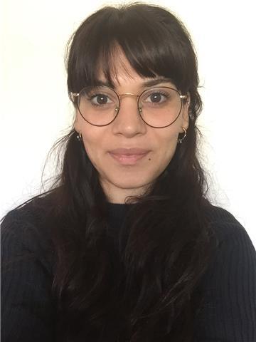 Laureata magistrale in biologia offre lezioni di scienze e matematica