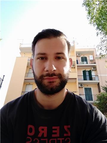 Insegnante di storia offre lezioni private anche con strumenti didattici alternativi