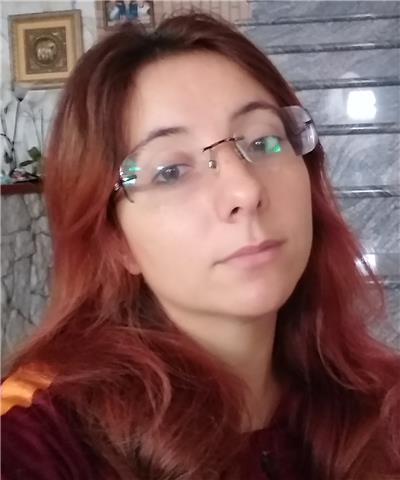 Ragazza con diploma di Liceo Scientifico e laureanda in Architettura offre ripetizioni e aiuto compiti