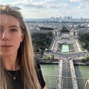Professeur d'anglais native offre des cours particuliers de conversation pour jeunes adultes et adolescents en Vaucluse