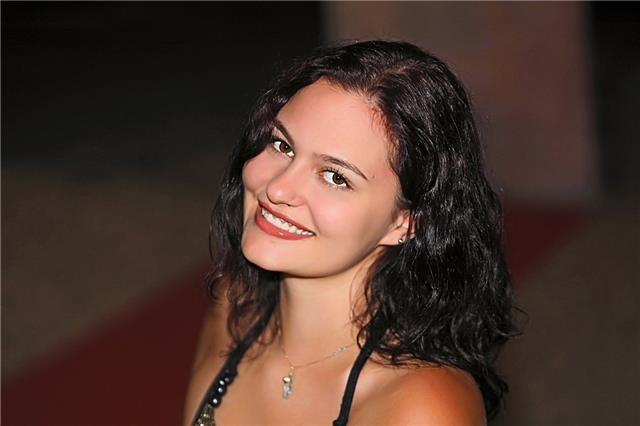 Ragazza diploma in amministrazione, finanza e marketing offro ripetizioni di matematica