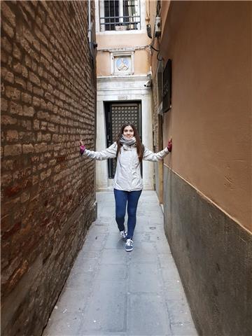 Clases económicas de química para todos aquellos que lo necesiten. también imparto clases de estudios primarios y secundarios