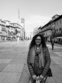 ragazza madrelingua italiana