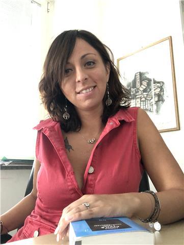 Laureata in Giurisprudenza offre lezioni di diritto per ragazzi delle scuole superiori