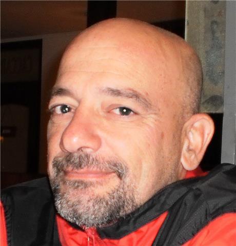 Profesor universitario puede ayudarte a superar las incógnitas que te presenta las matemáticas