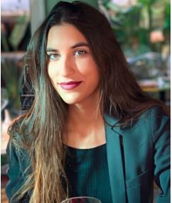 Doy clases de matemáticas, física, biología