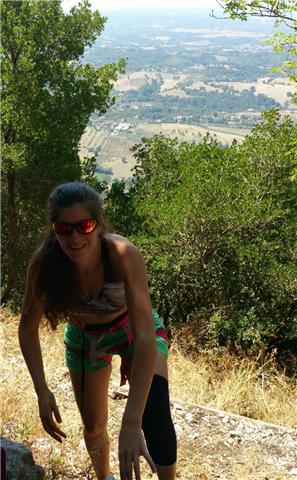 Laureata magistrale in astronomia ed astrofisica iscritta terza fascia di insegnamento impartisce lezioni di matematica e fisica