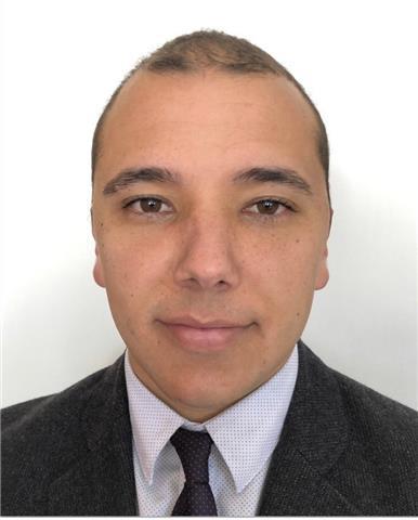 Licenciado en relaciones Internacionales. Asesor de ventas y negociación. 
English speaker
