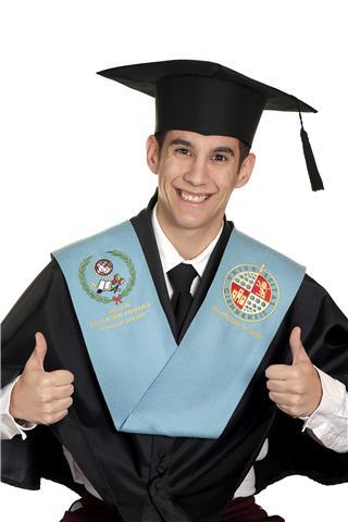 Doy clases desde primaria hasta cuarto de eso con especialidad en inglés y matemáticas